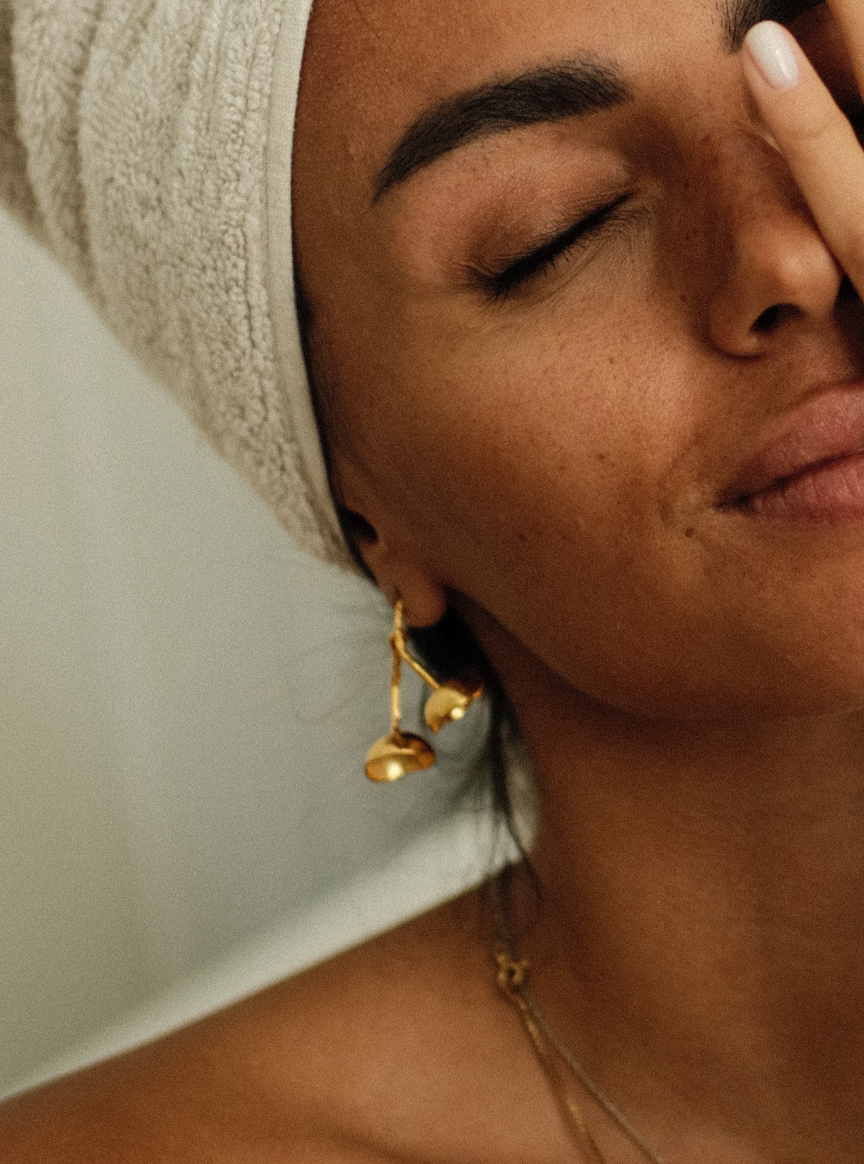 CHERRY EARRINGS